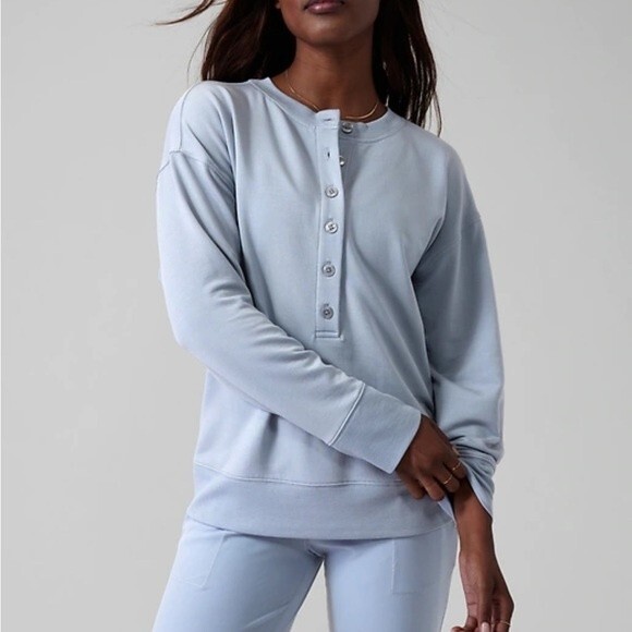 Athleta Tops - Athleta Baby Blue Balance Henley Sweatshirt Size Large